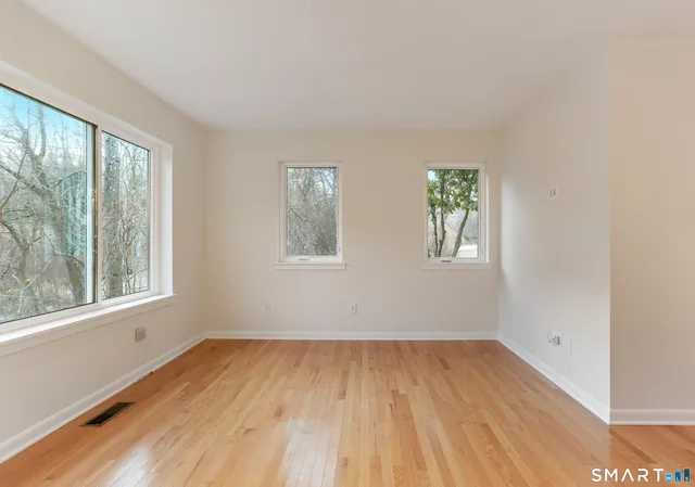 $420,000 | 85 Glen Wilton Court, Unit 85, Wilton, CT 06897