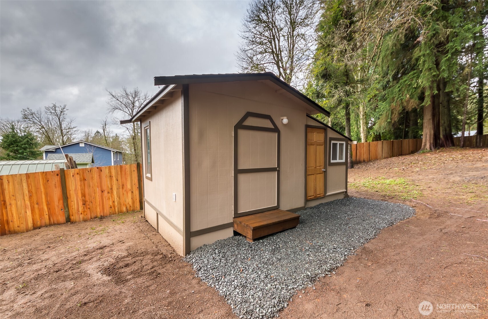 225 North Lake Roesiger Road Snohomish, WA 98290 - Photo 35 of 40 a view of backyard of house
