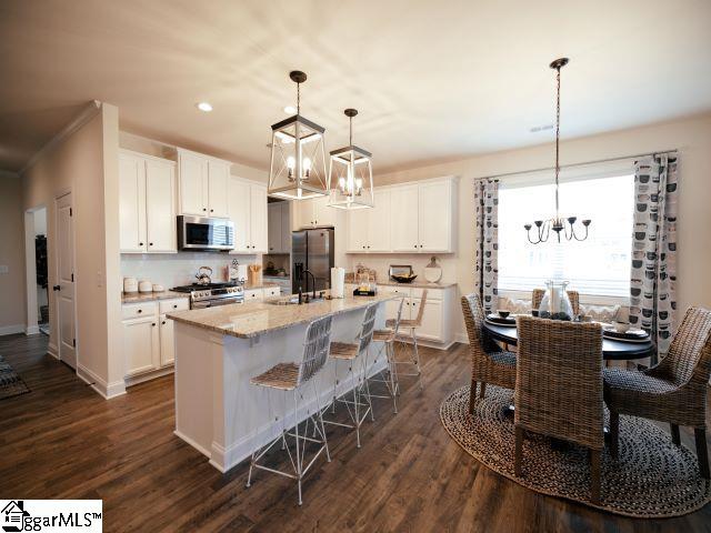 707 Chesterfield Court Inman, SC 29349 - Photo 2 of 8 Gallery Image 2