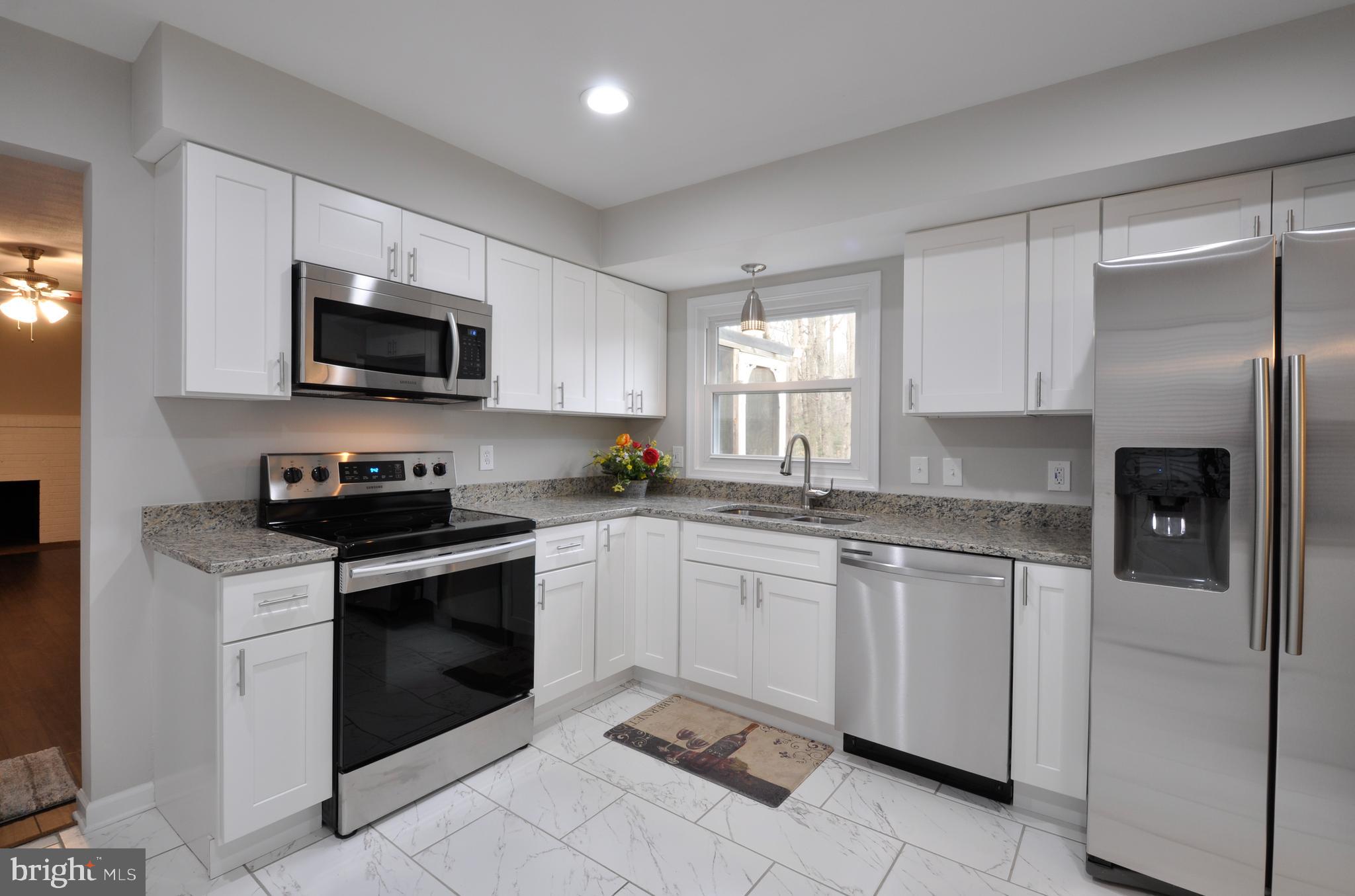 4018 Ensors Shop Road Midland, VA 22728 - Photo 16 of 41 Brand New Kitchen