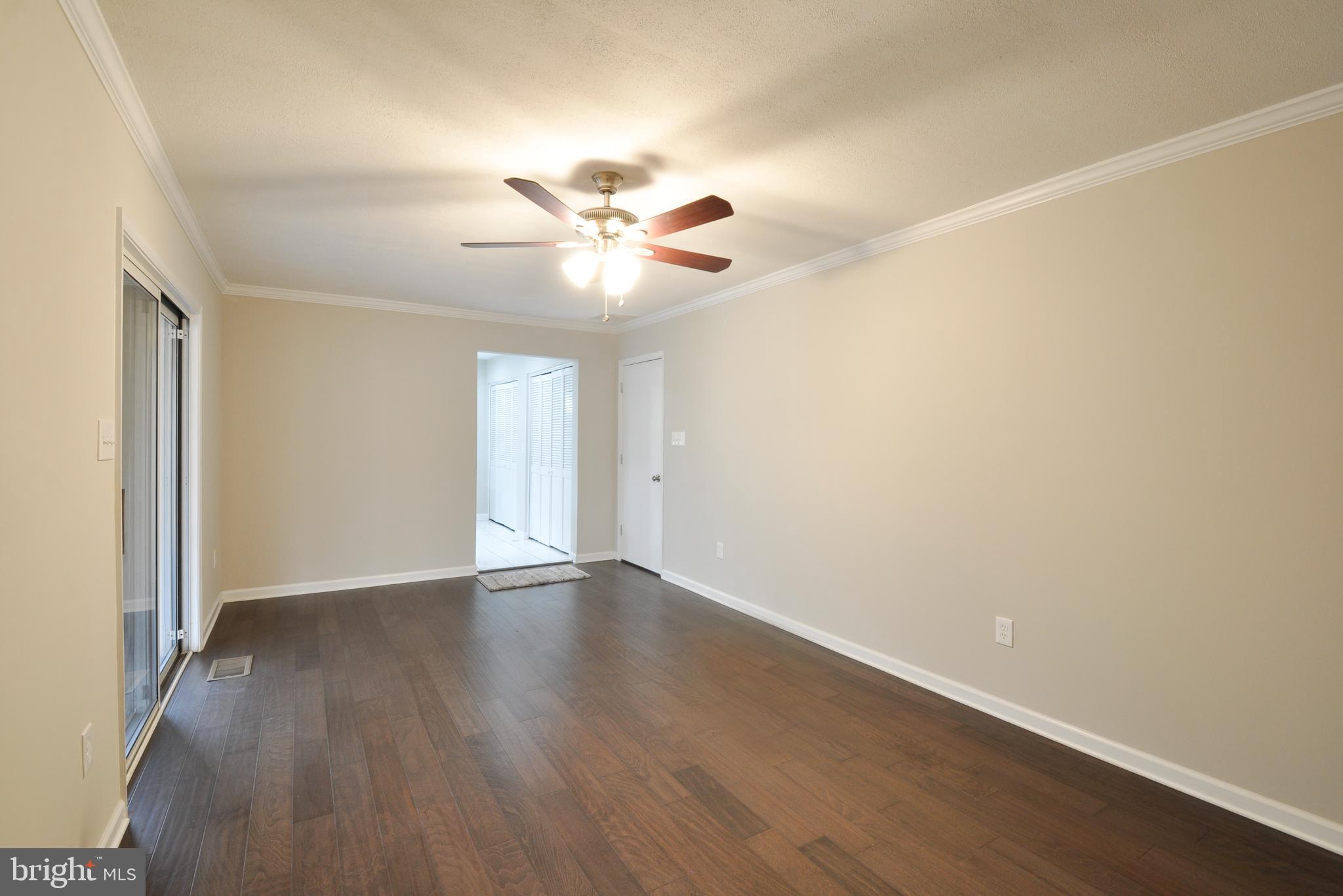 4018 Ensors Shop Road Midland, VA 22728 - Photo 23 of 41 Family Room