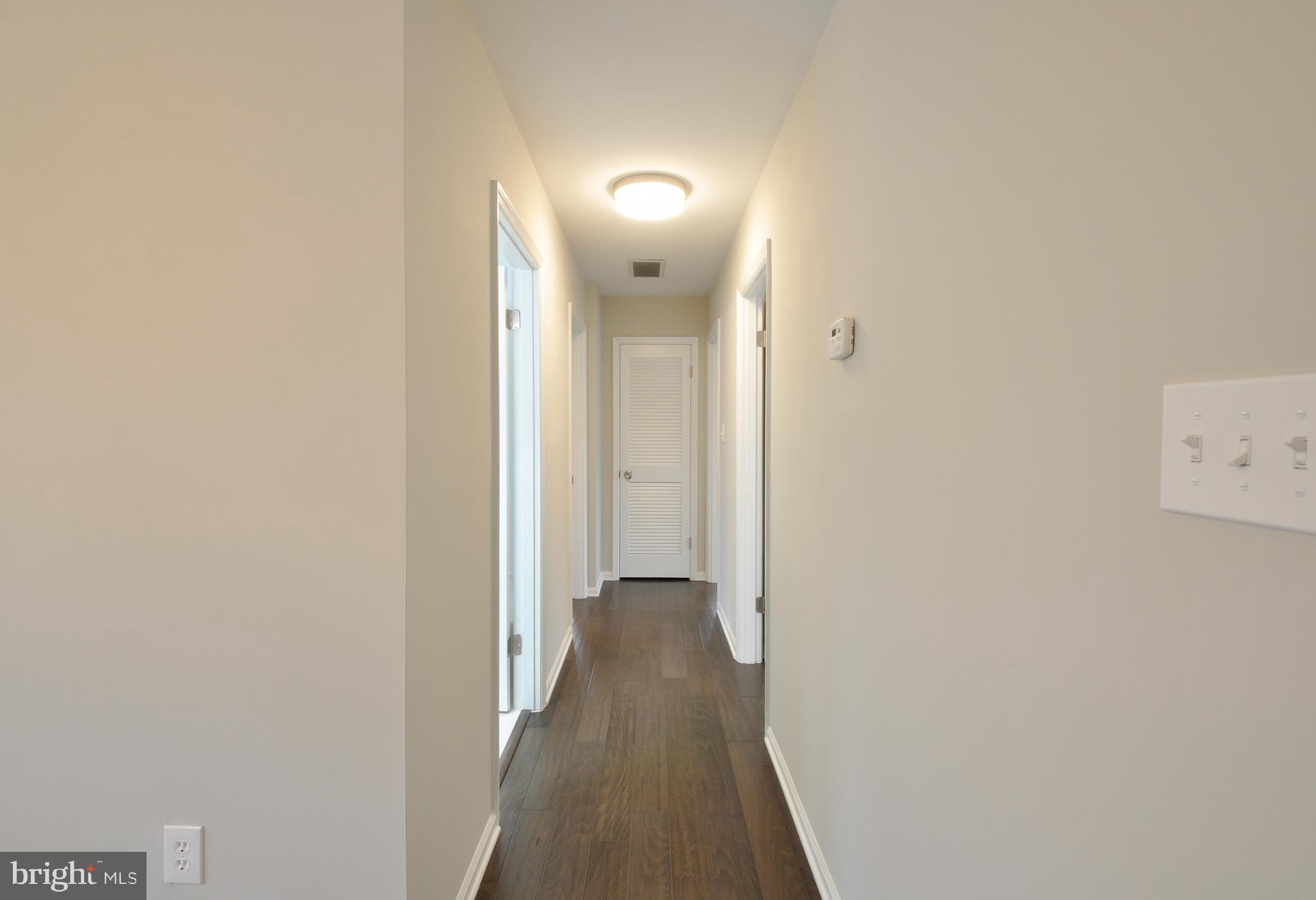 4018 Ensors Shop Road Midland, VA 22728 - Photo 26 of 41 Hallway