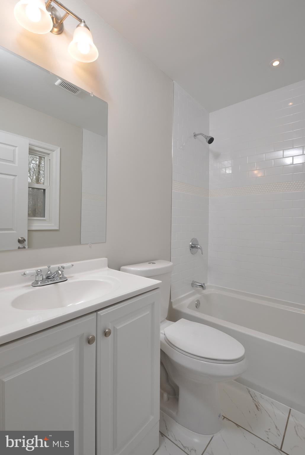 4018 Ensors Shop Road Midland, VA 22728 - Photo 39 of 41 Master Bath