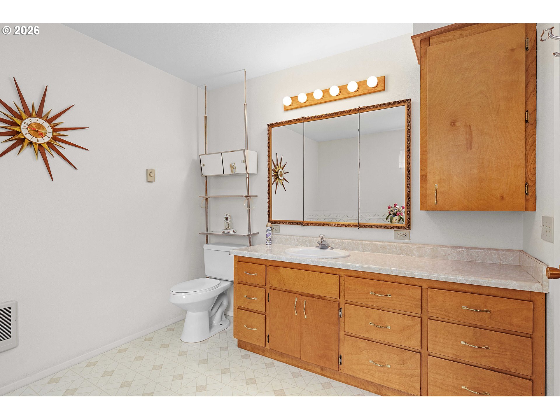 3301 Colonial Road Roseburg, OR 97471 - Photo 22 of 46 Gallery Image 22