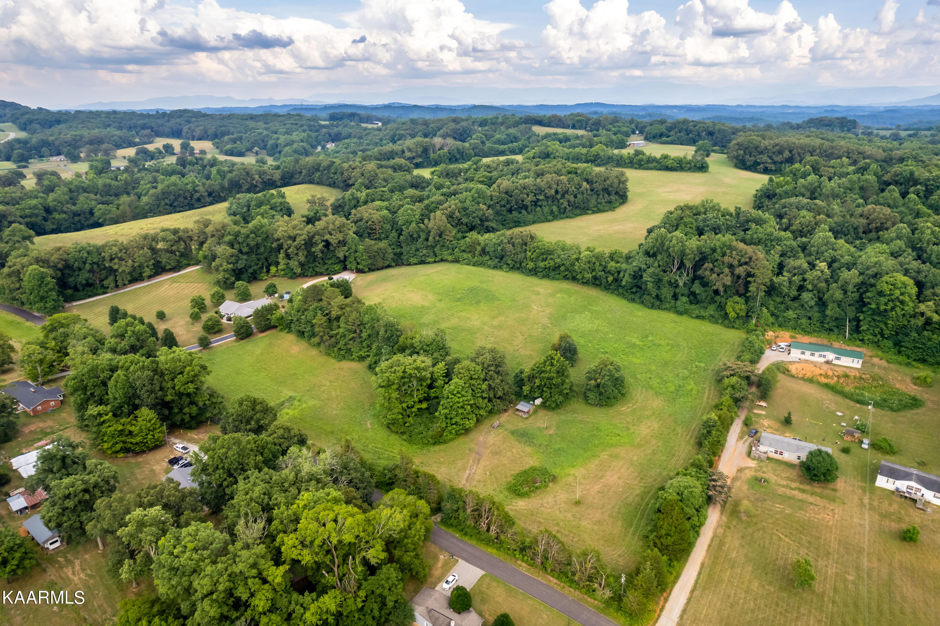 10042 Stringtown Road Strawberry Plains, TN 37871 - Photo 3 of 14 10042Stringtownrd-4