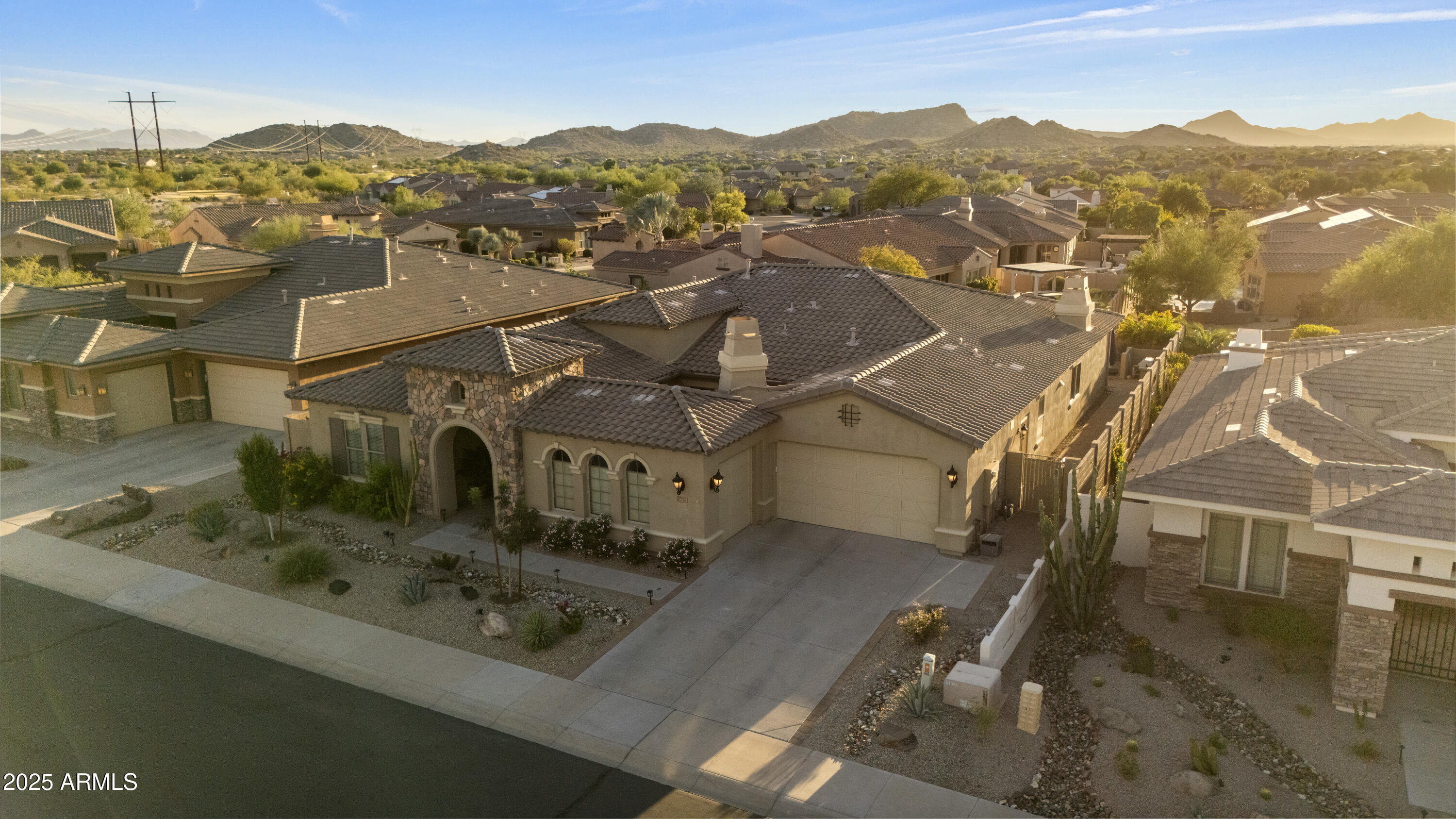 17923 West Narramore Road Goodyear, AZ 85338 - Photo 42 of 73 Photo1033972192000x1333