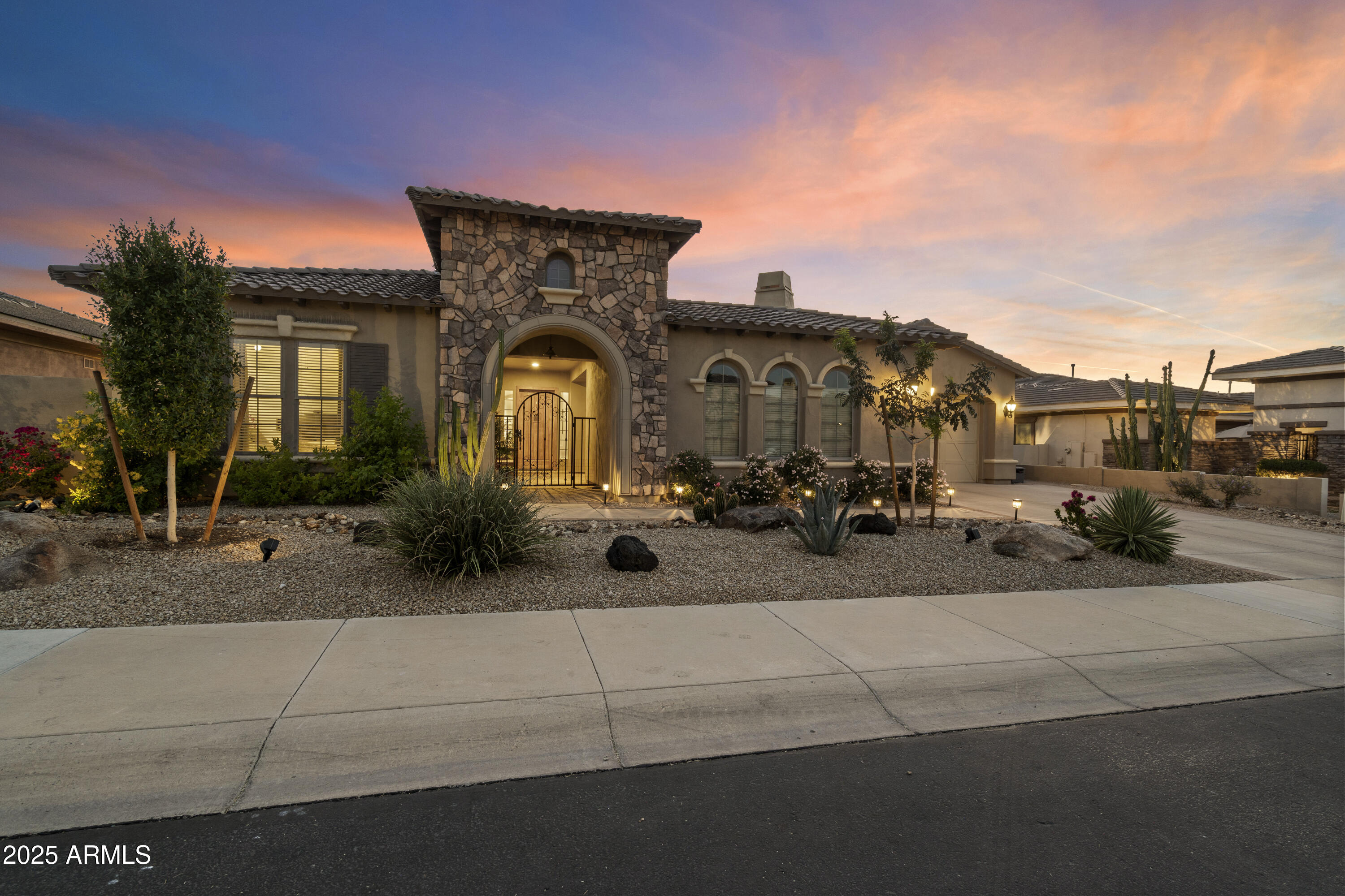 17923 West Narramore Road Goodyear, AZ 85338 - Photo 45 of 73 Photo103397269 (2)