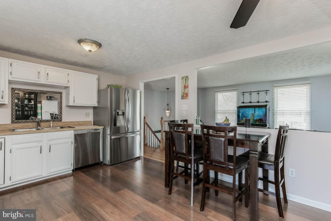 201 Contour Road Mount Airy, MD 21771 - Photo 7 of 40 Gallery Image 7