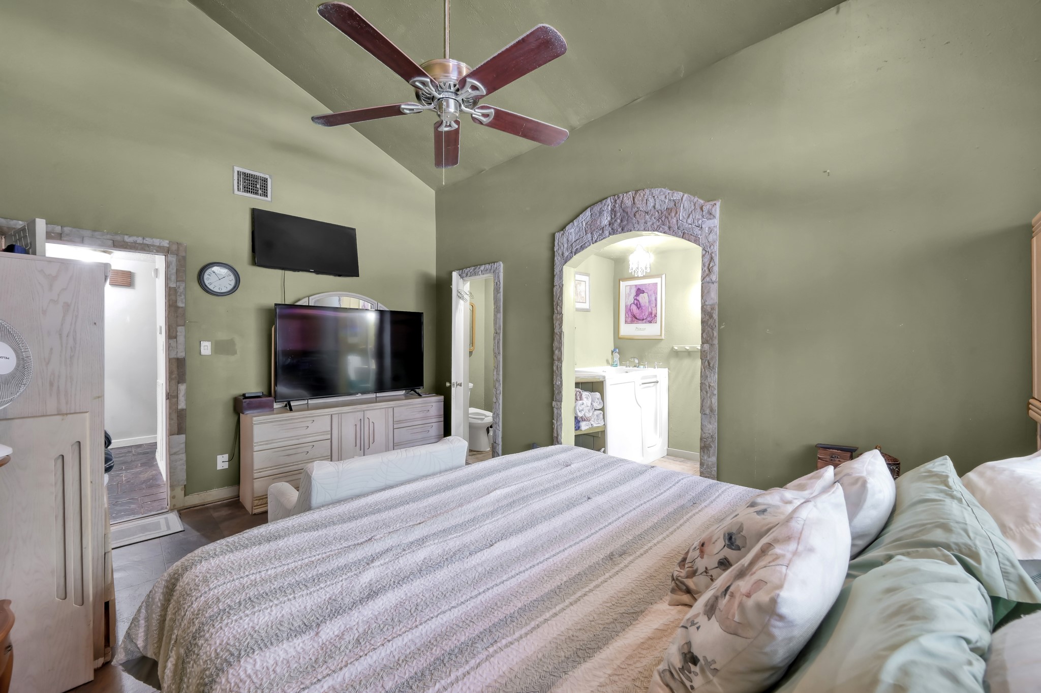 22714 Canyon Lake Drive Spring, TX 77373 - Photo 19 of 44