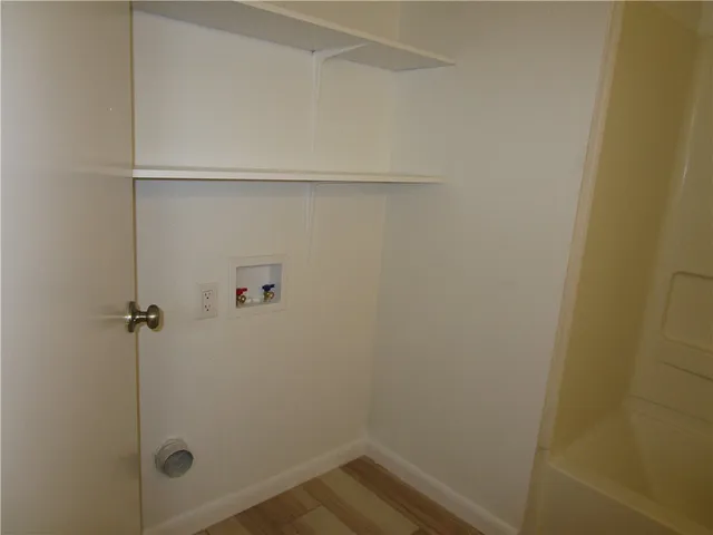 $975 | 2413 Leon Street, Unit 105, Austin, TX 78705