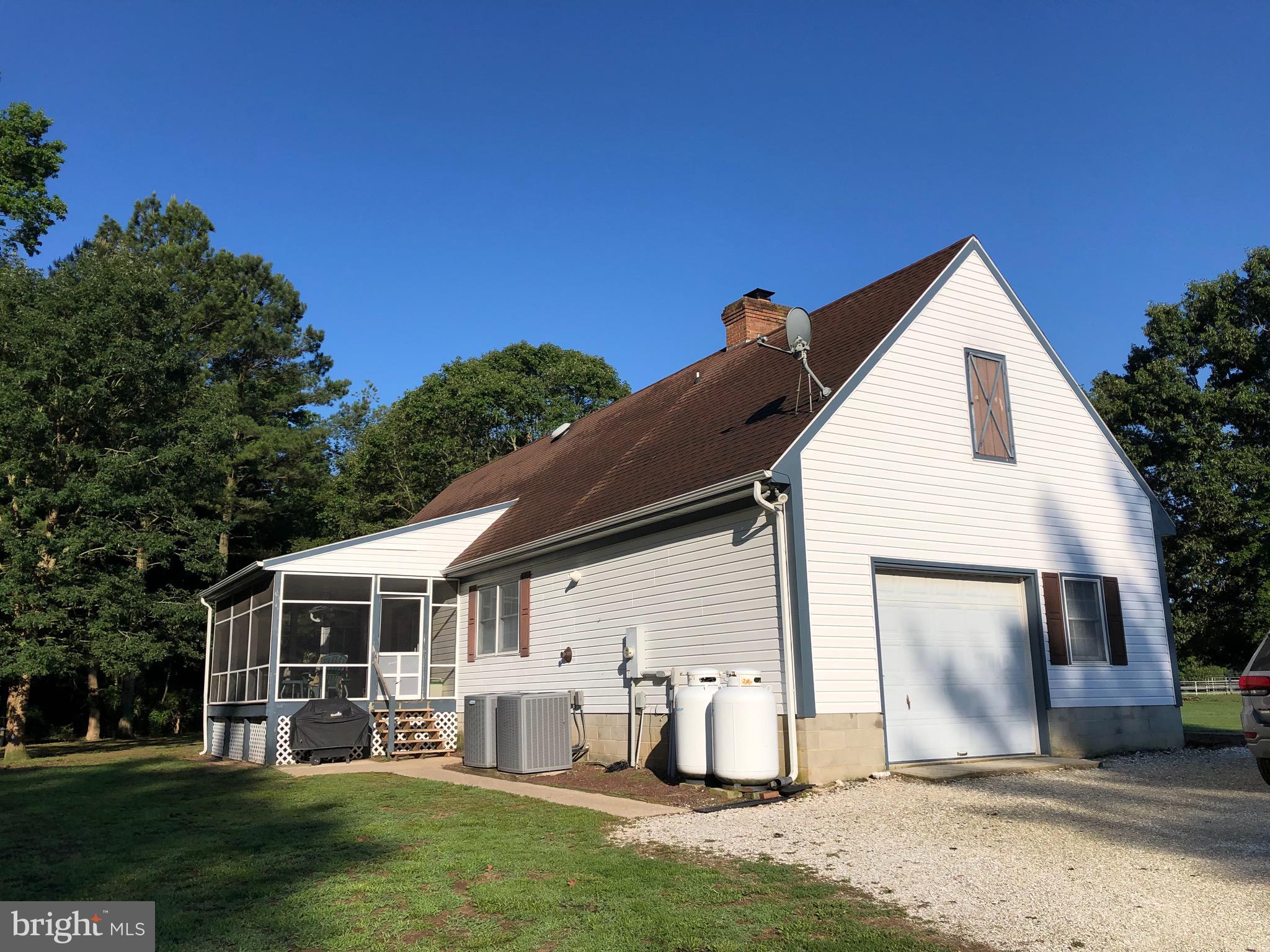 3949 Jesterville Road Tyaskin, MD 21865 - Photo 3 of 80 Attached garage