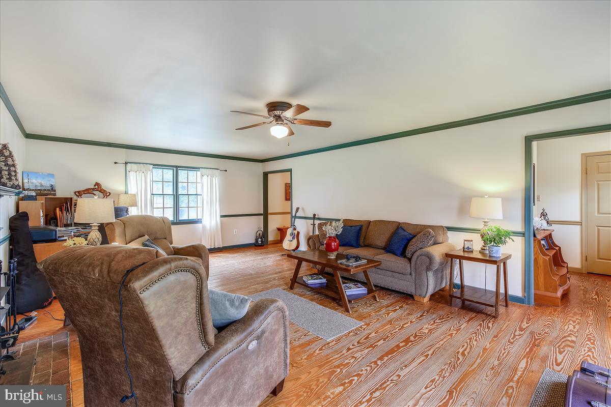 3949 Jesterville Road Tyaskin, MD 21865 - Photo 8 of 80 Living room to front door