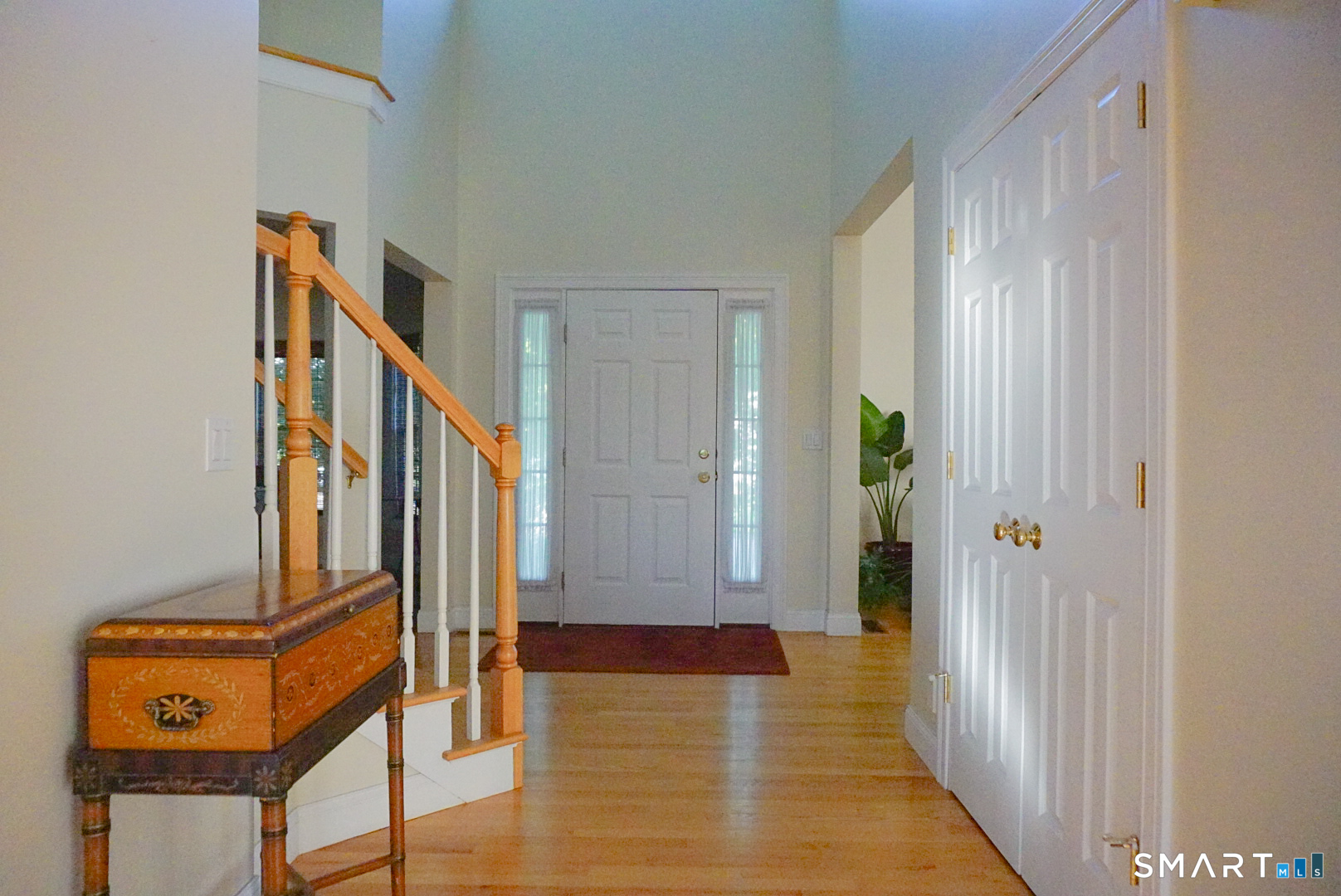 33 Knoll Ridge Court Middletown, CT 06457 - Photo 4 of 40