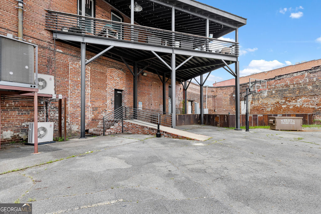 100 Broad Street Rome, GA 30161 - Photo 6 of 129