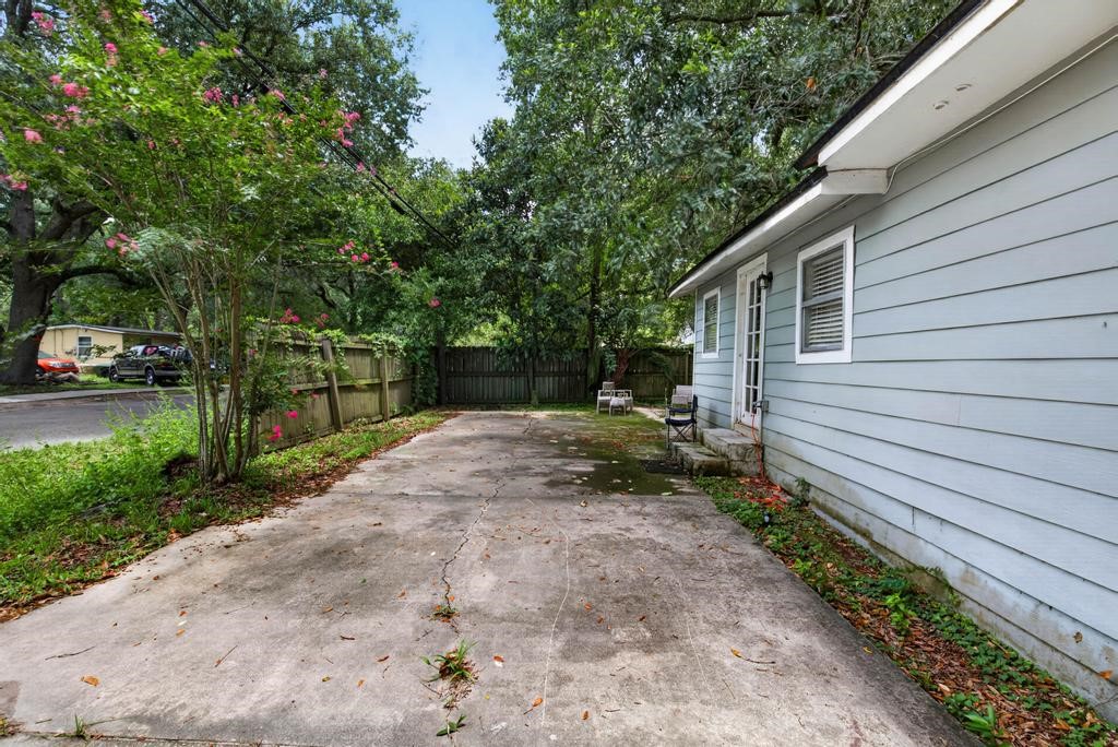4149 Grant Road Jacksonville, FL 32207 - Photo 19 of 23 Gallery Image 19