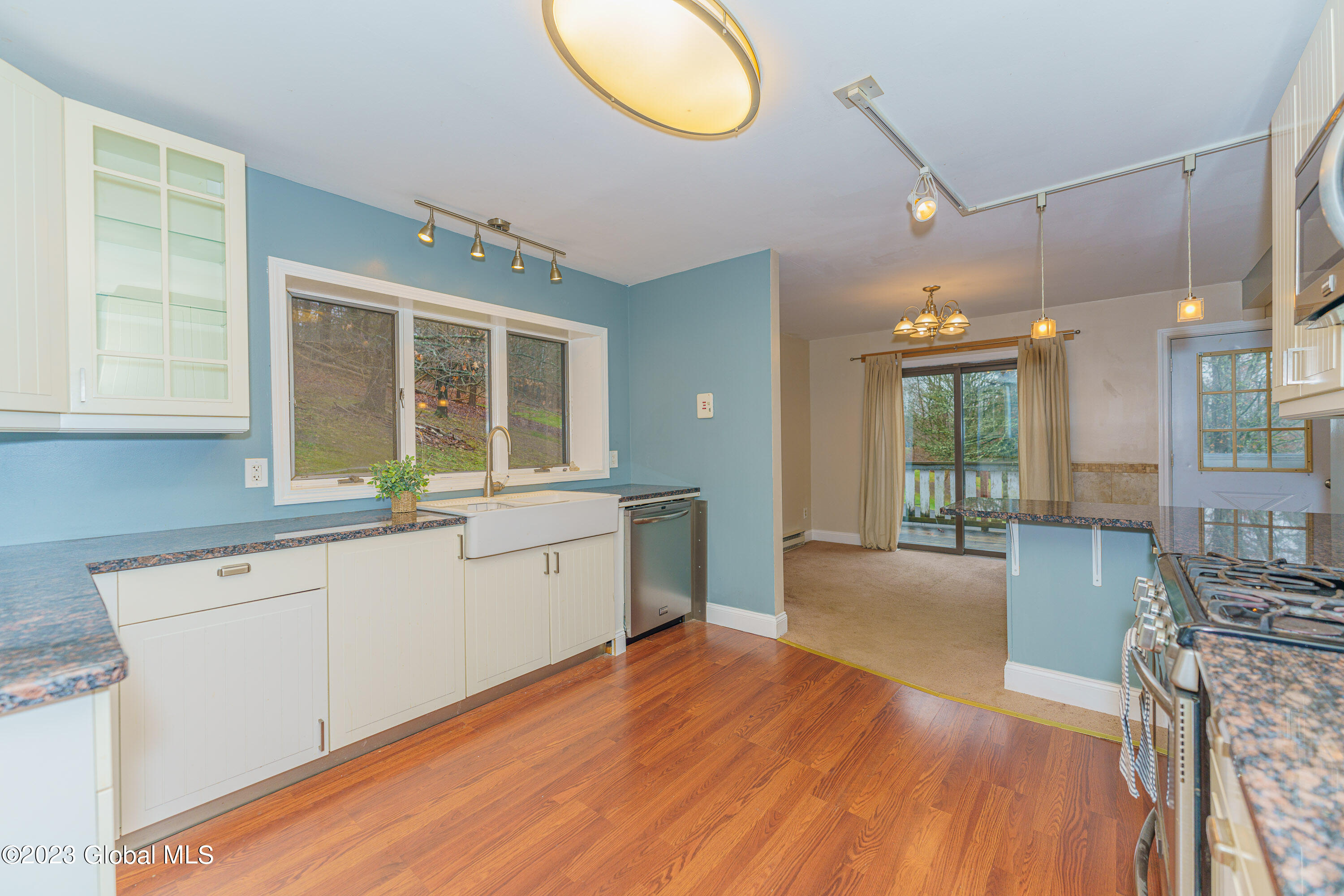 47 St Croix Drive Hoosick, NY 12057 - Photo 15 of 37 3 Kitchen 1