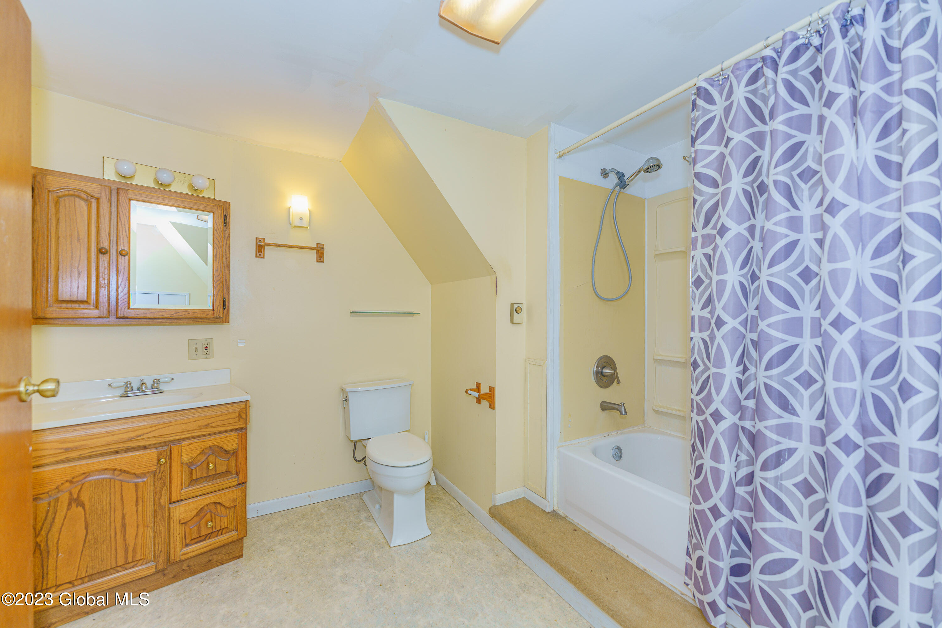 47 St Croix Drive Hoosick, NY 12057 - Photo 26 of 37 5 bathroom 1