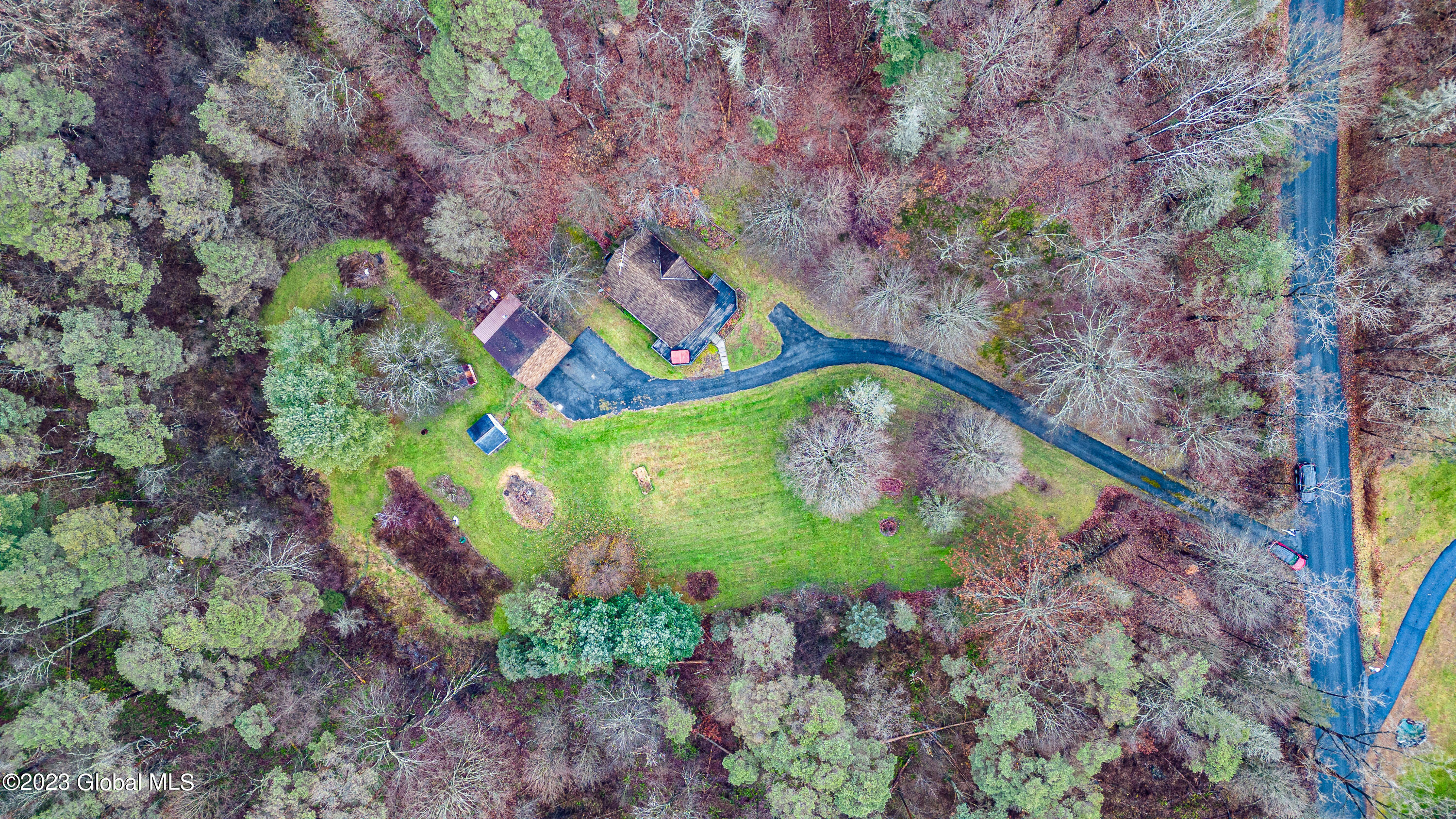 47 St Croix Drive Hoosick, NY 12057 - Photo 34 of 37 Air yard 4