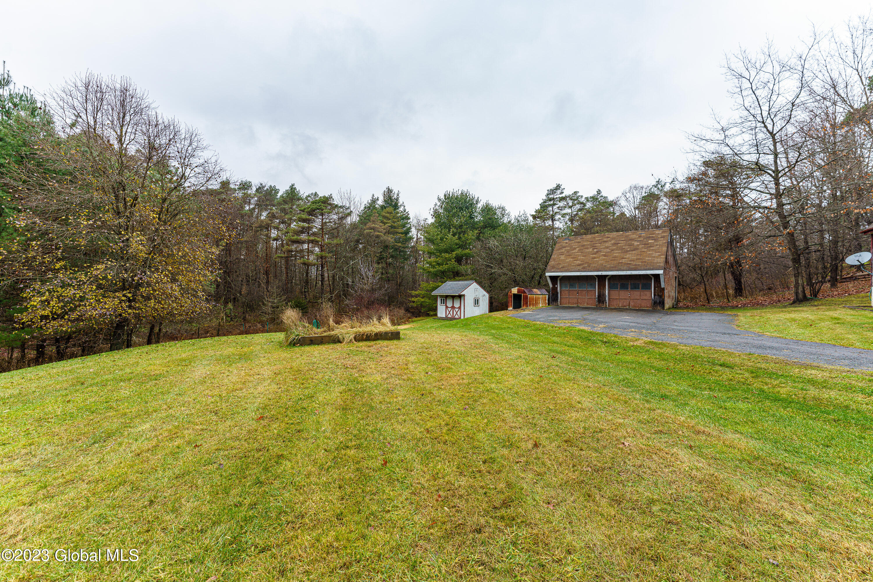 47 St Croix Drive Hoosick, NY 12057 - Photo 35 of 37 Yardf 2