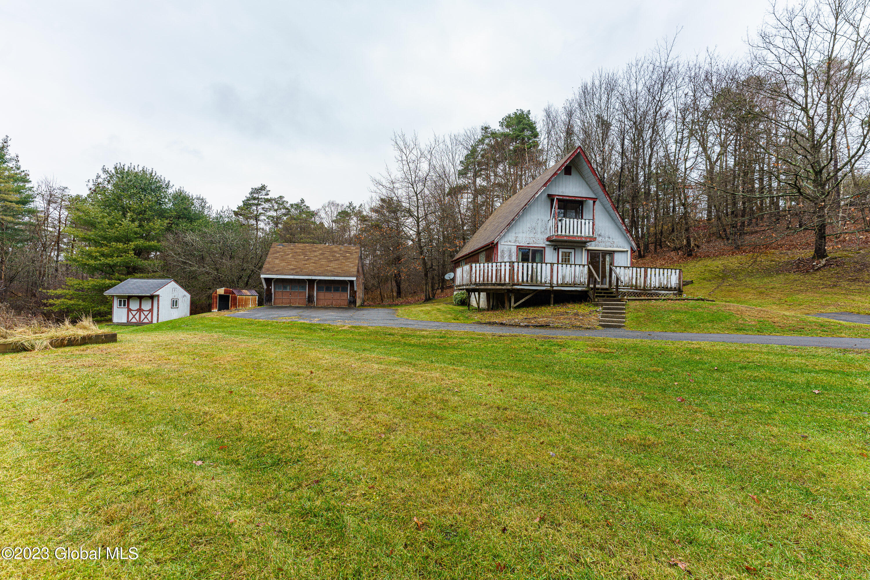 47 St Croix Drive Hoosick, NY 12057 - Photo 6 of 37 0 Front 4