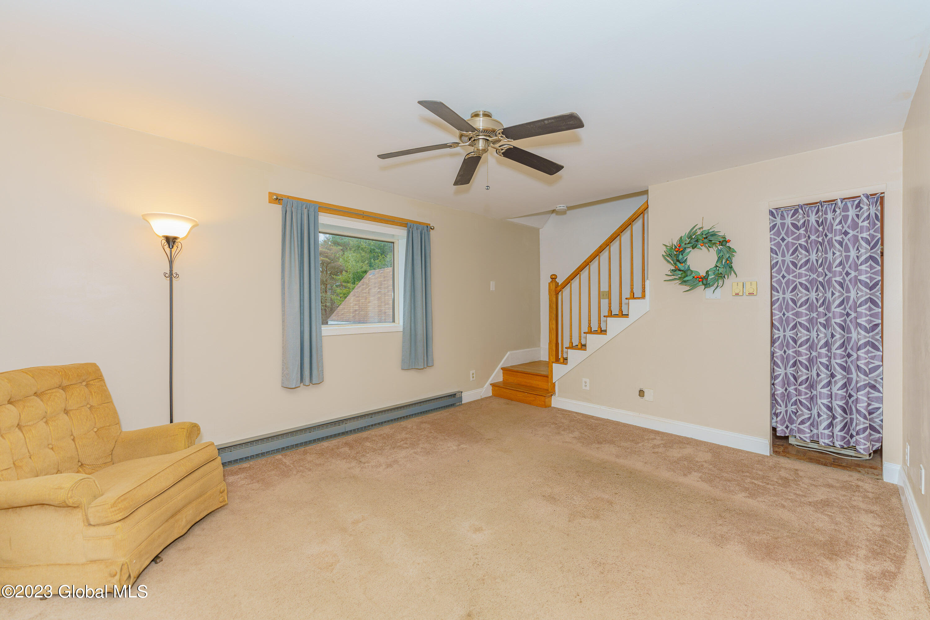 47 St Croix Drive Hoosick, NY 12057 - Photo 8 of 37 1 Livingroom 1