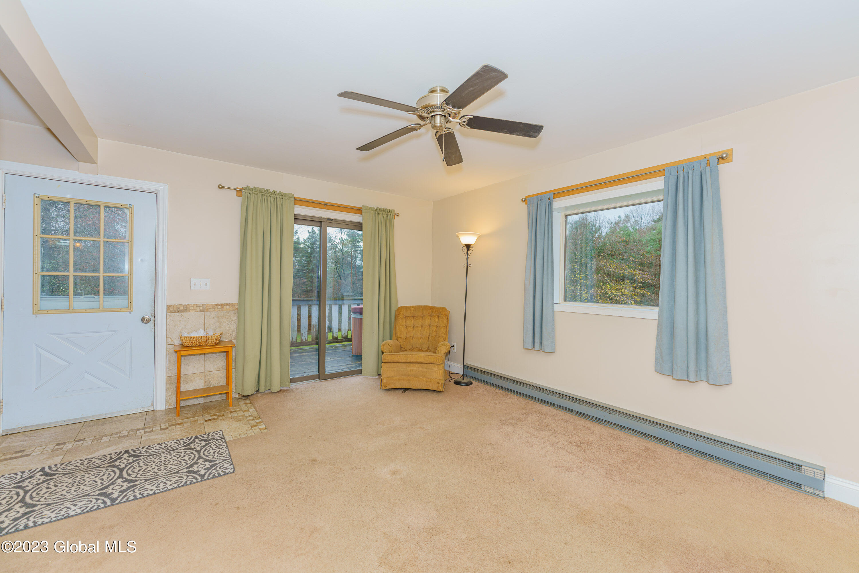 47 St Croix Drive Hoosick, NY 12057 - Photo 9 of 37 1 Livingroom 2