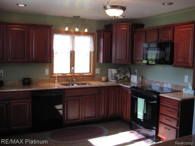 6300 West Hayner Road Fowlerville, MI 48836 - Photo 11 of 15 CHERRY, GRANITE