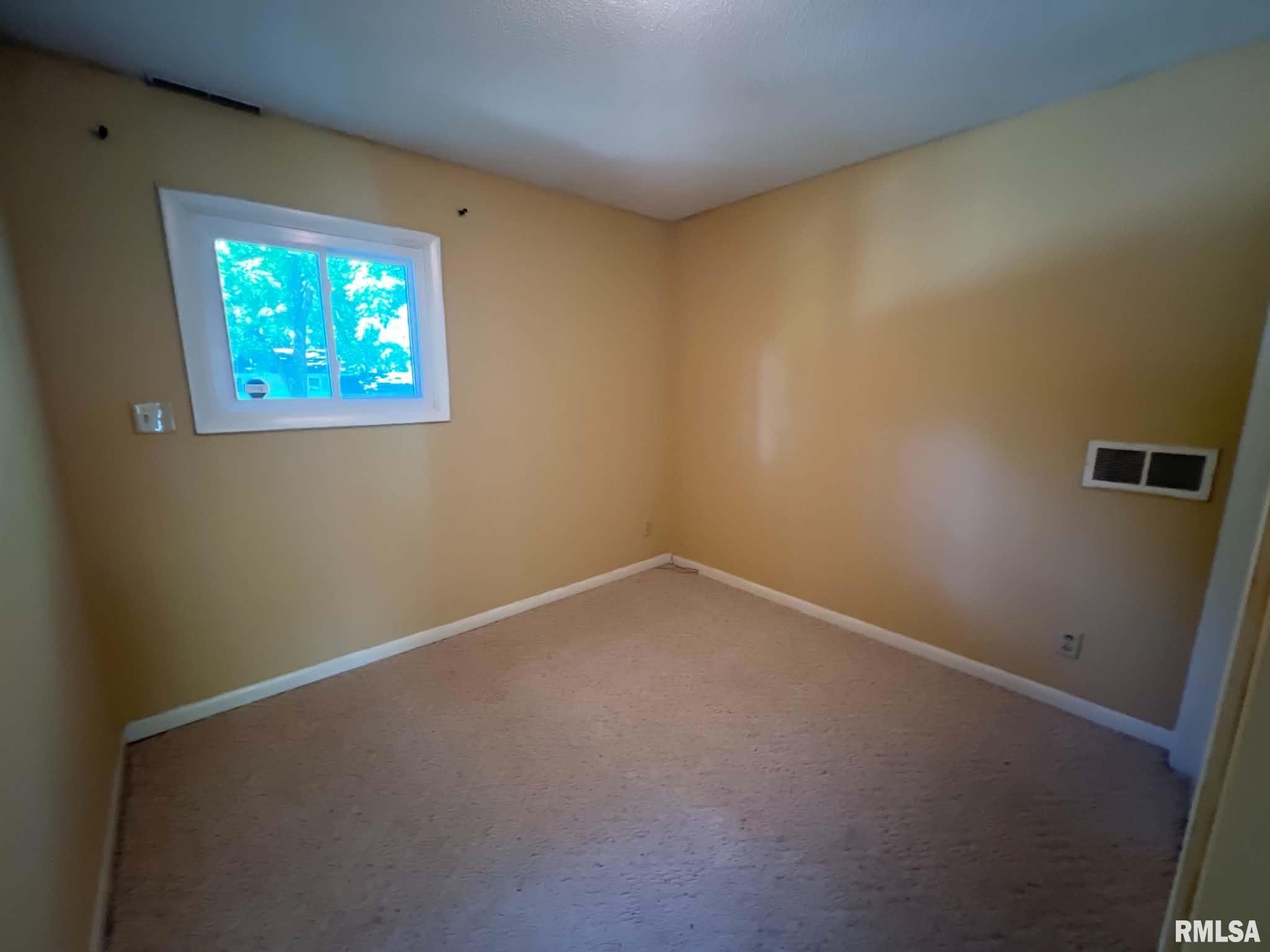 292 Jana Road Macomb, IL 61455 - Photo 30 of 39