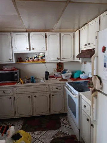 $135,000 | 4310 Northwest 12th Court, Unit 203, Lauderhill, FL 33313