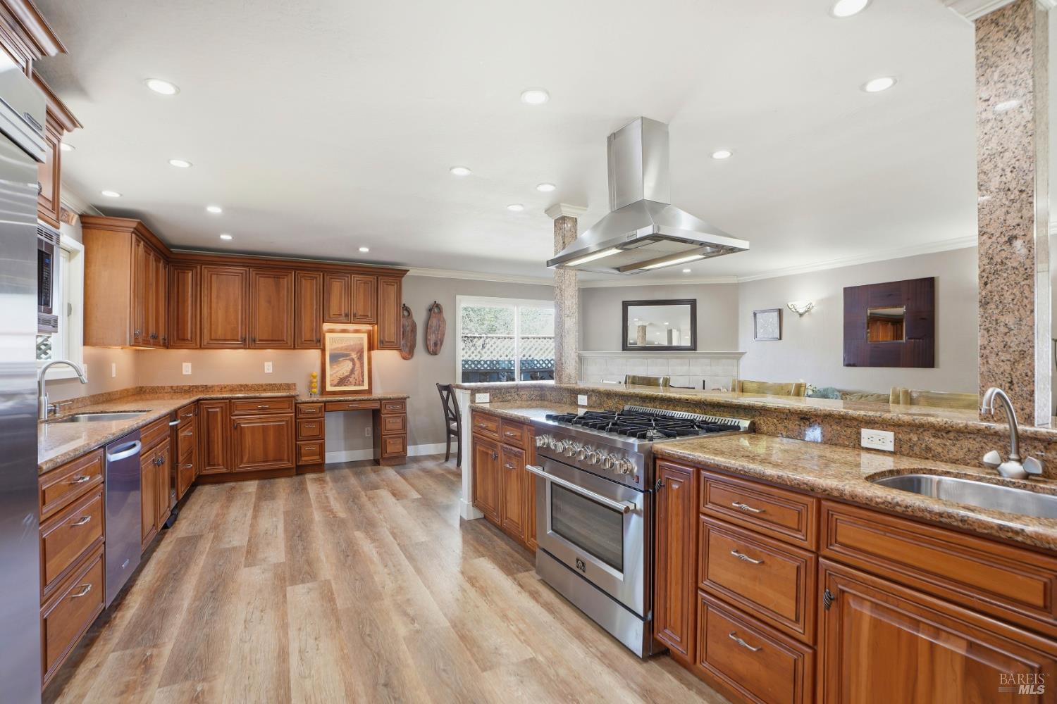 28 Washington Street Novato, CA 94947 - Photo 4 of 25