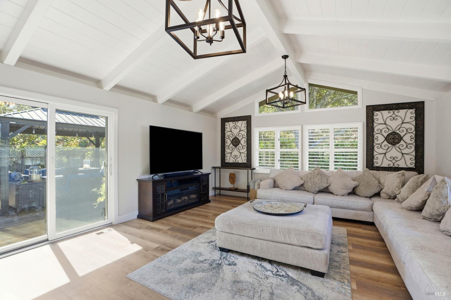 28 Washington Street Novato, CA 94947 - Photo 10 of 25