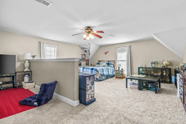 $2,400 | 951 Willow Circle, Clarksville, TN 37043