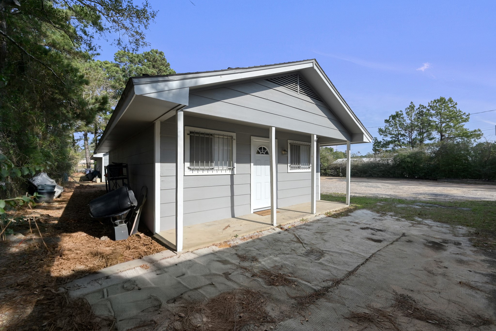 111 Cartwright Road Conroe, TX 77301 - Photo 5 of 19 a view of backyard of house