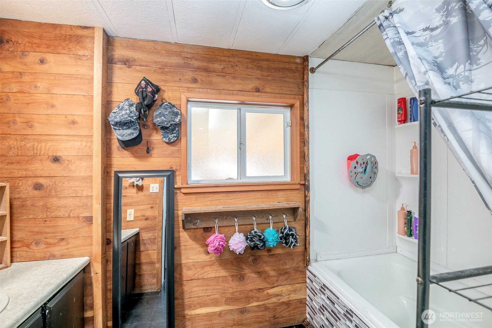 142 Gharet Road Randle, WA 98377 - Photo 20 of 32 a bathroom with a tub and shower