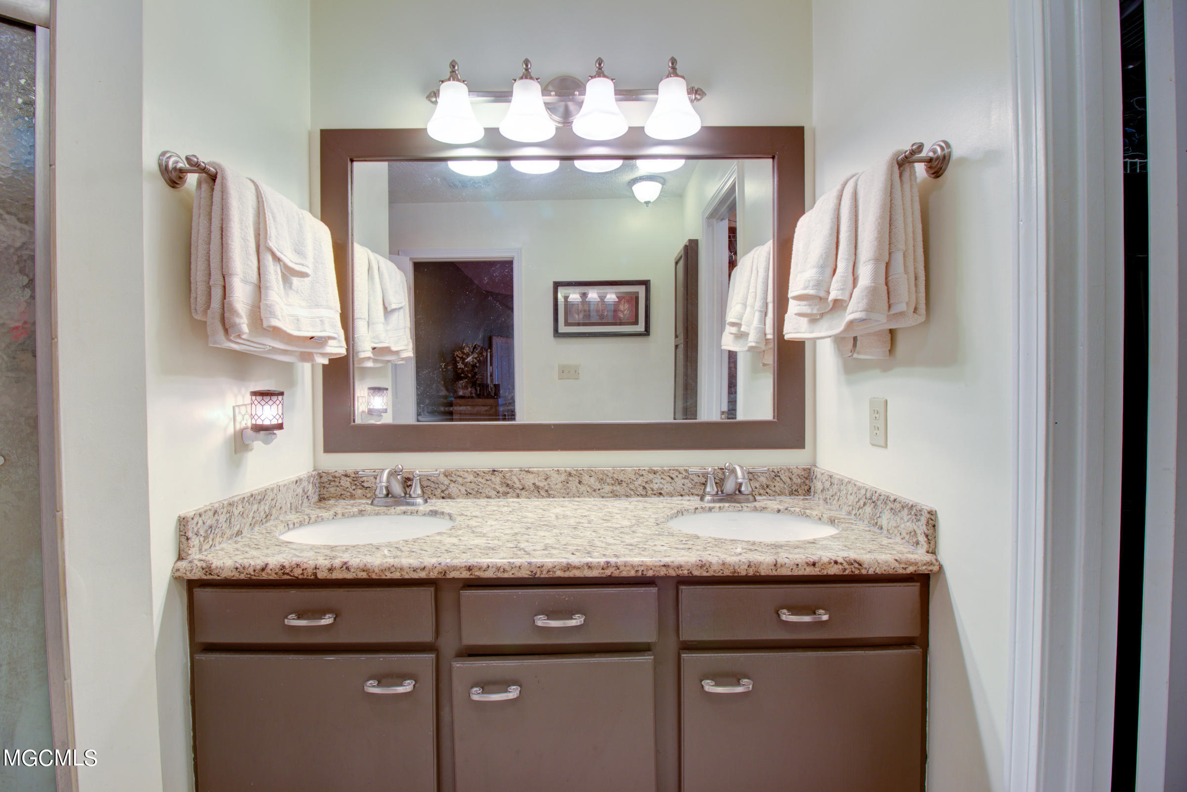 9421 Pointe Aux Chenes Road Ocean Springs, MS 39564 - Photo 21 of 50 9421 Pointe Aux Chenes (52)