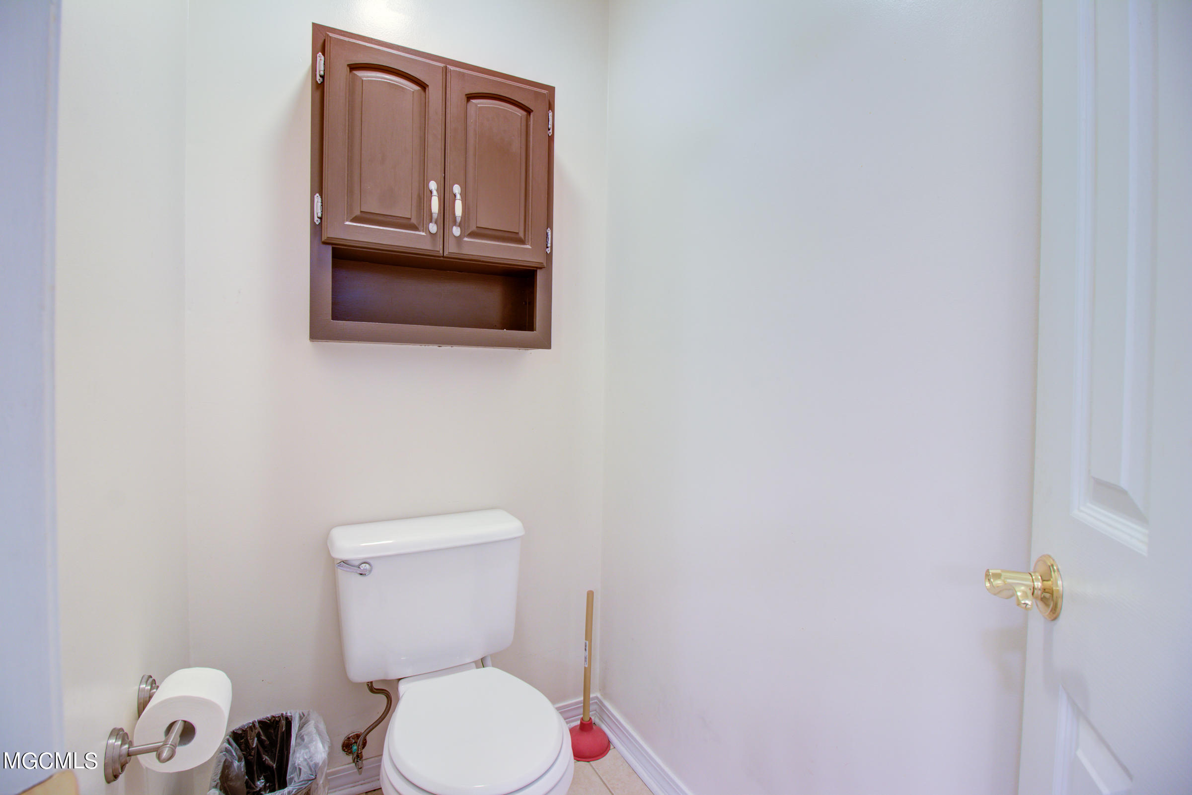 9421 Pointe Aux Chenes Road Ocean Springs, MS 39564 - Photo 22 of 50 9421 Pointe Aux Chenes (55)