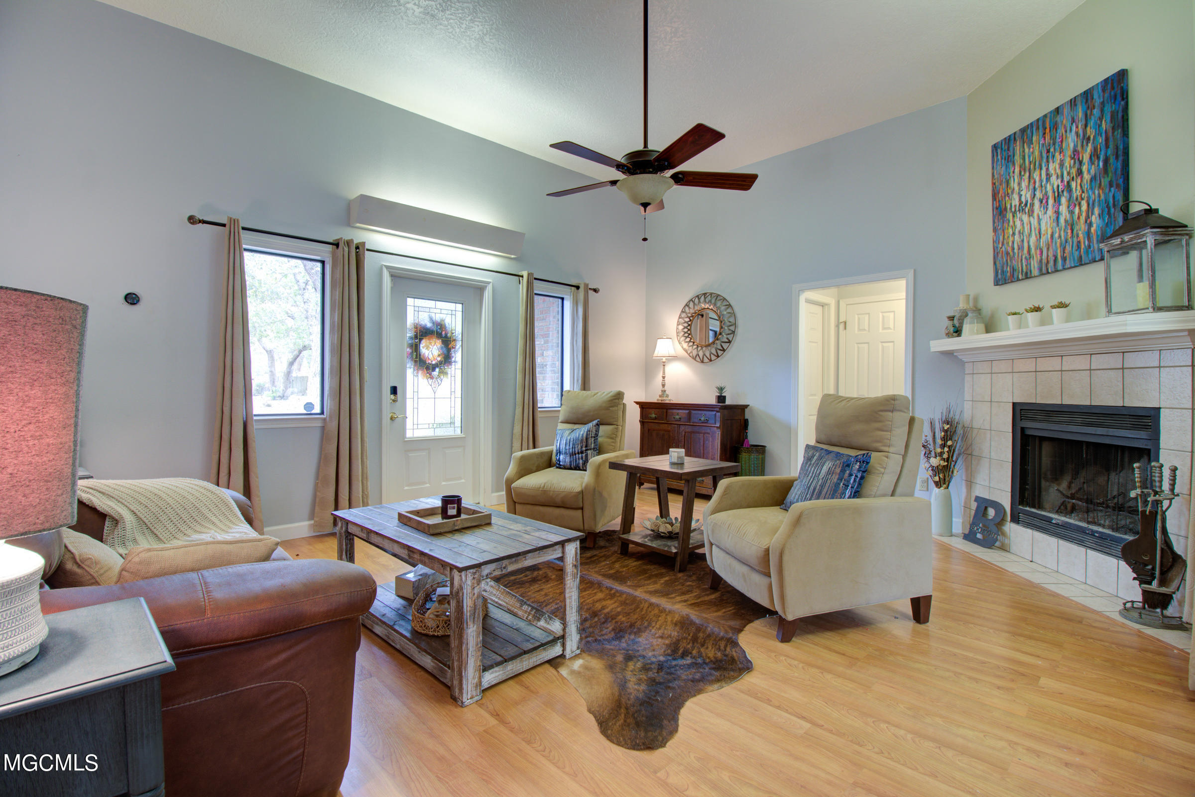 9421 Pointe Aux Chenes Road Ocean Springs, MS 39564 - Photo 3 of 50 9421 Pointe Aux Chenes (29)