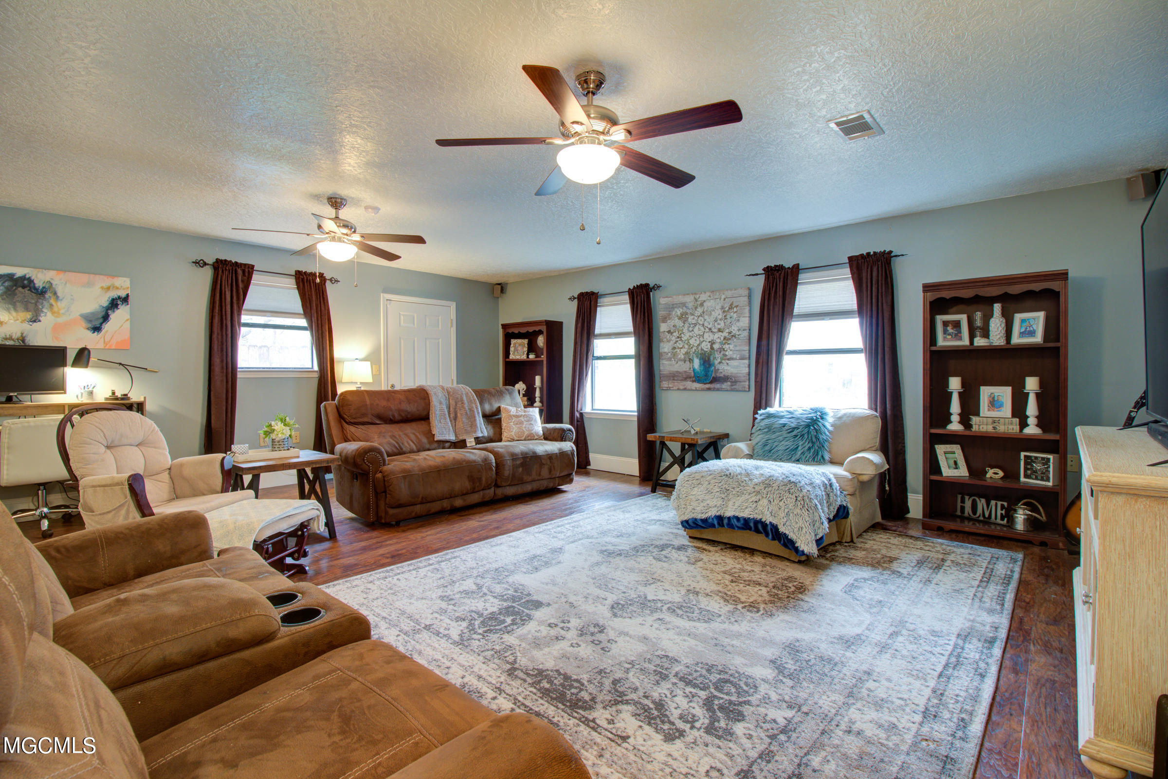 9421 Pointe Aux Chenes Road Ocean Springs, MS 39564 - Photo 31 of 50 9421 Pointe Aux Chenes (86)