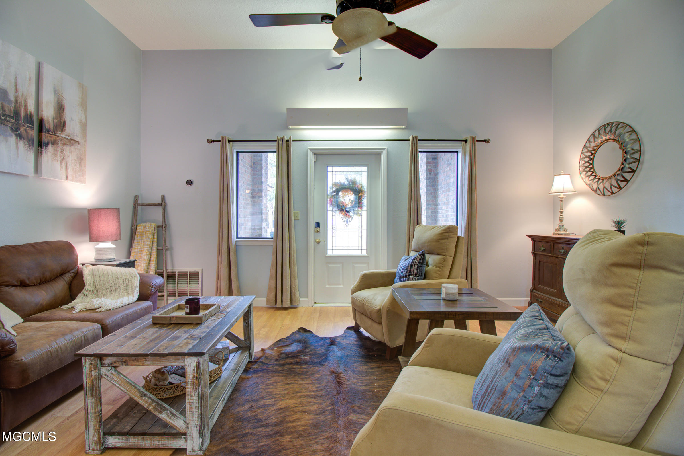 9421 Pointe Aux Chenes Road Ocean Springs, MS 39564 - Photo 5 of 50 9421 Pointe Aux Chenes (30)