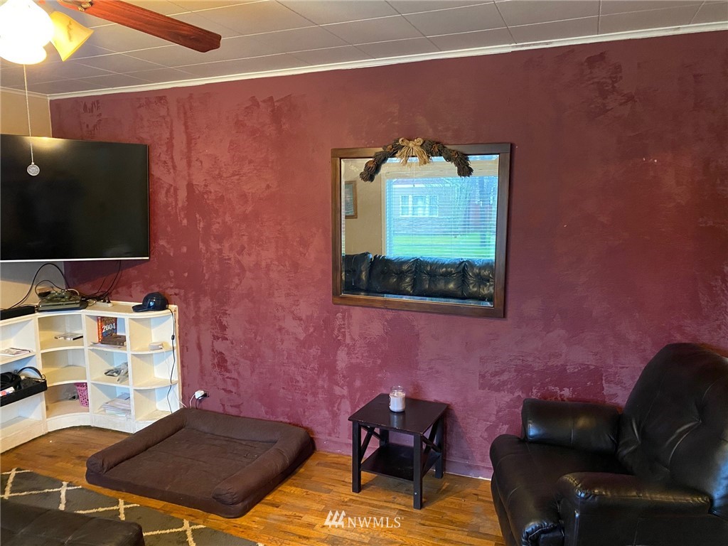 169 Southwest Lewis Street Chehalis, WA 98532 - Photo 5 of 16 Gallery Image 5