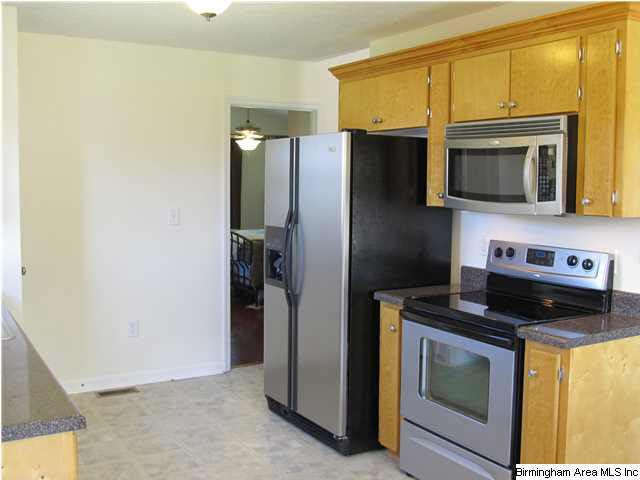1504 Rockview Circle Weaver, AL 36277 - Photo 10 of 32