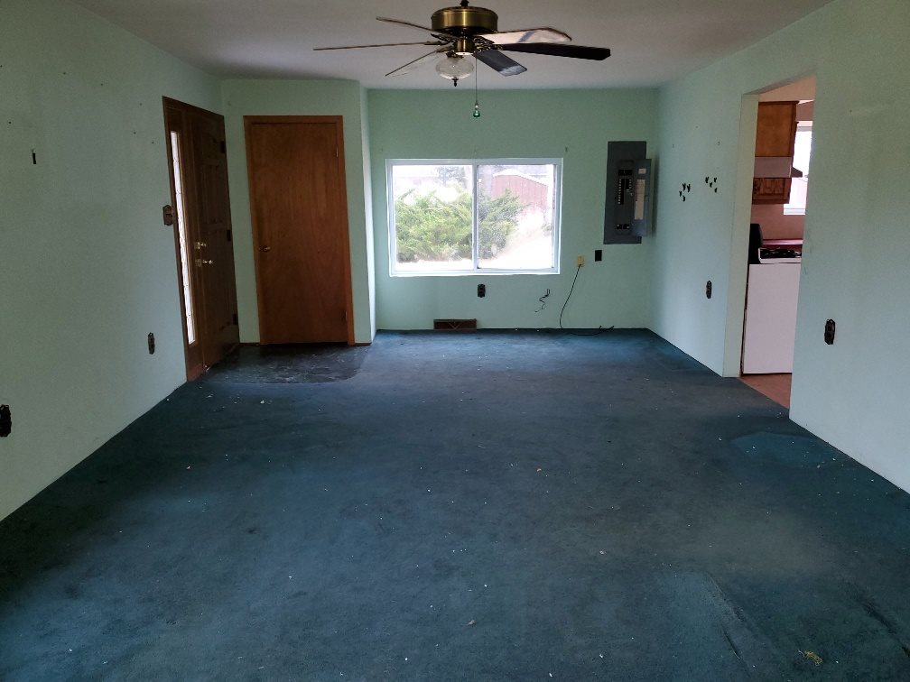 9999 West North County Line Road Shepherd, MI 48883 - Photo 13 of 28 1882811-12.JPG