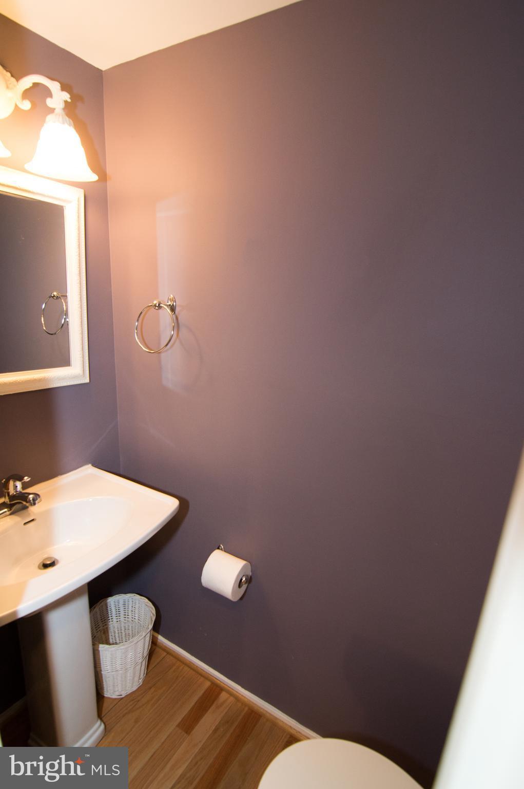 1508 Farsta Court Reston, VA 20190 - Photo 13 of 30 Main Level Half Bath