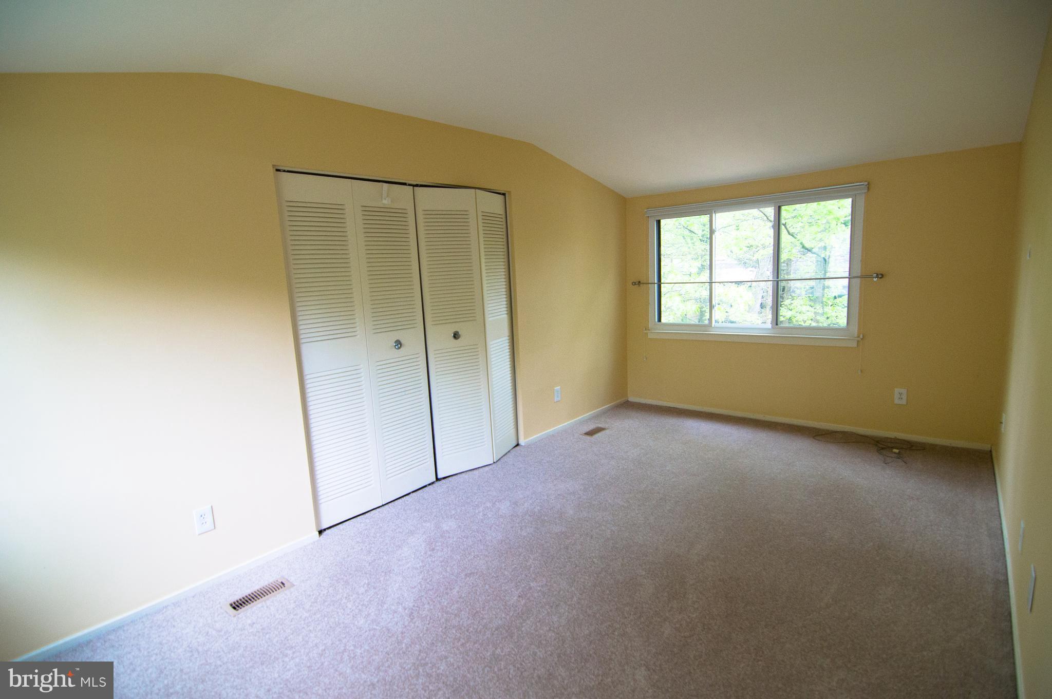 1508 Farsta Court Reston, VA 20190 - Photo 17 of 30 Upper Level Bedroom (#2)