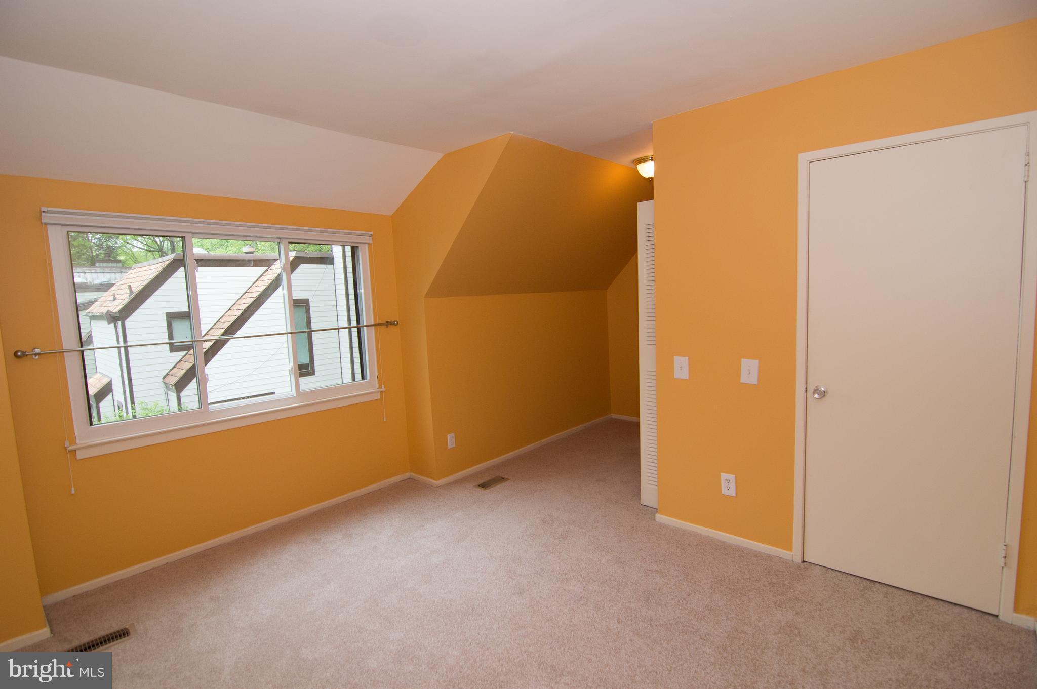 1508 Farsta Court Reston, VA 20190 - Photo 21 of 30 Upper Level Bedroom (#3)