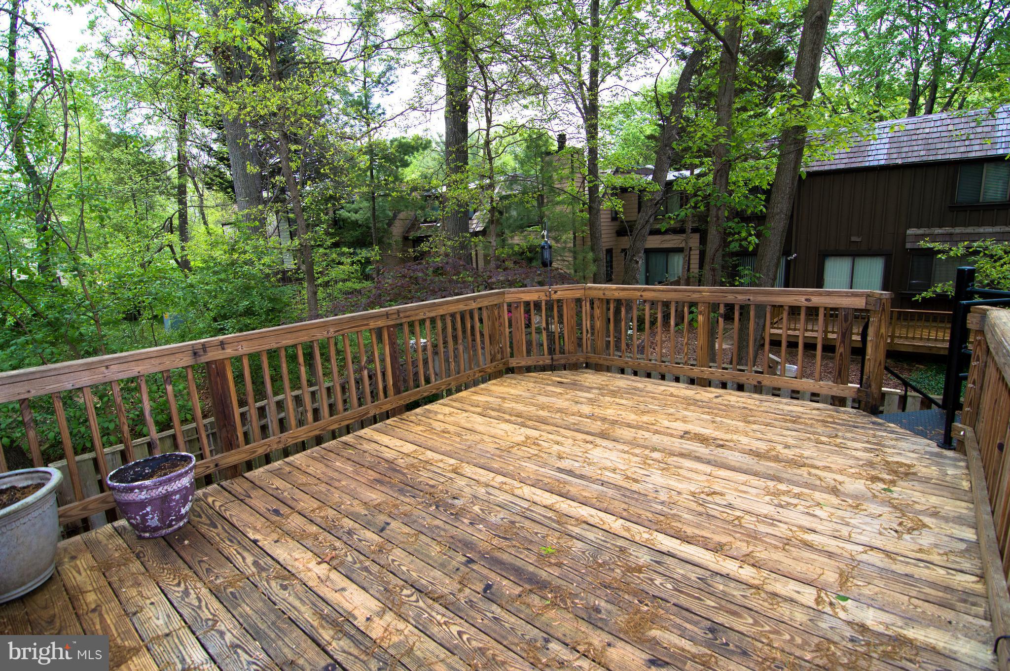 1508 Farsta Court Reston, VA 20190 - Photo 6 of 30 Deck off Living Room