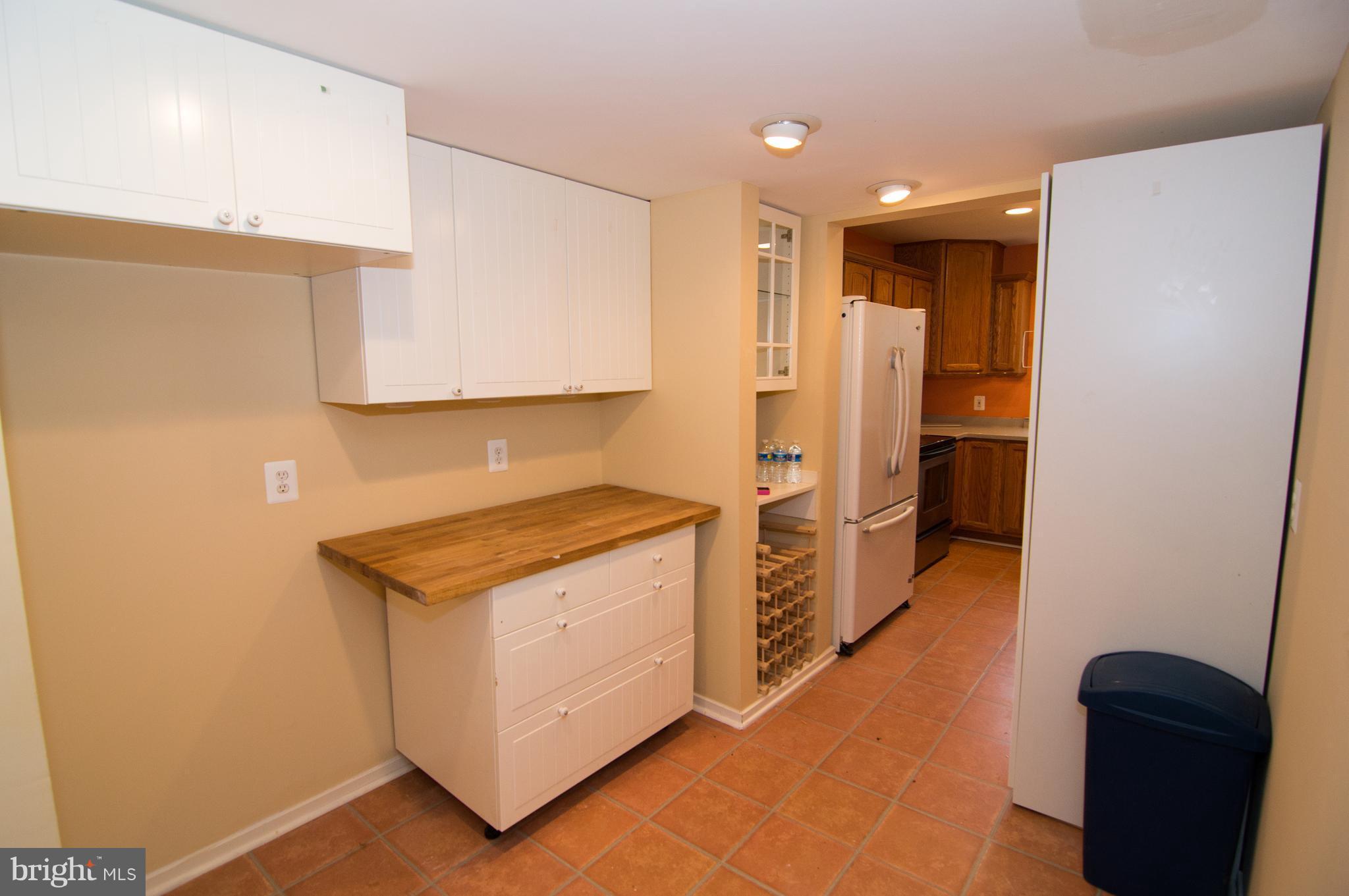 1508 Farsta Court Reston, VA 20190 - Photo 10 of 30 Kitchen
