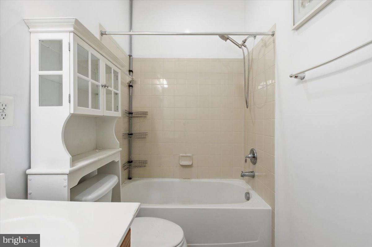 7411 Brunson Circle Gainesville, VA 20155 - Photo 15 of 22