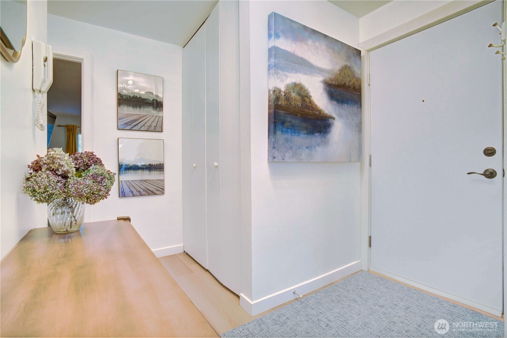 4545 Sand Point Way Northeast, Unit 302 Seattle, WA 98105 - Photo 2 of 19