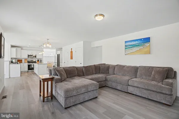 $499,999 | 3660 Pebble Run Drive, Dover, PA 17315